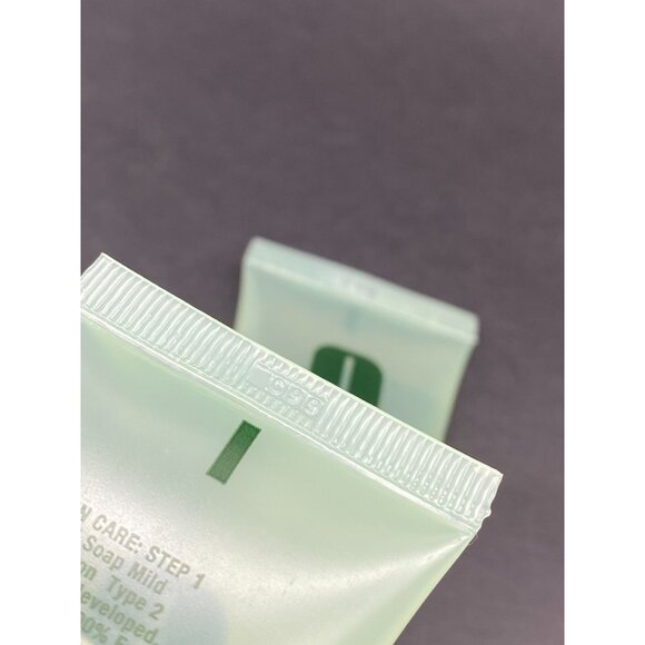 2 Clinique Liquid Facial Soap Mild Dry Combination 1.7 oz/50ml - Picture 4 of 4